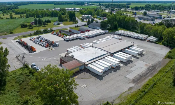 11740 Dixie HWY, Birch Run Township, MI 48415