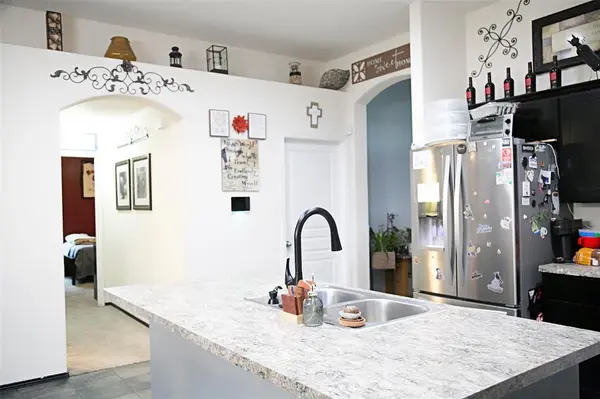 2428 Wakecrest Drive, Fort Worth, TX 76108