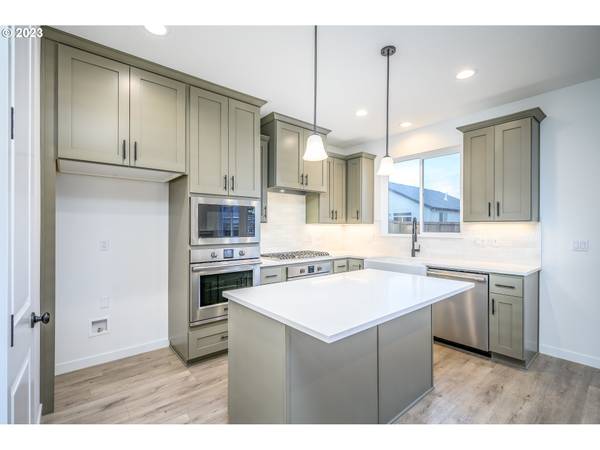 11613 SE MAJESTIC FALLS AVE #LT 768, Happy Valley, OR 97086