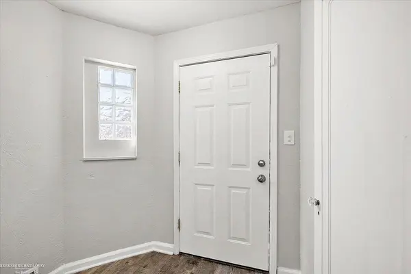 10500 Somerset ST, Detroit, MI 48224