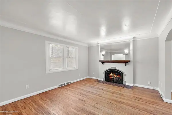 10500 Somerset ST, Detroit, MI 48224