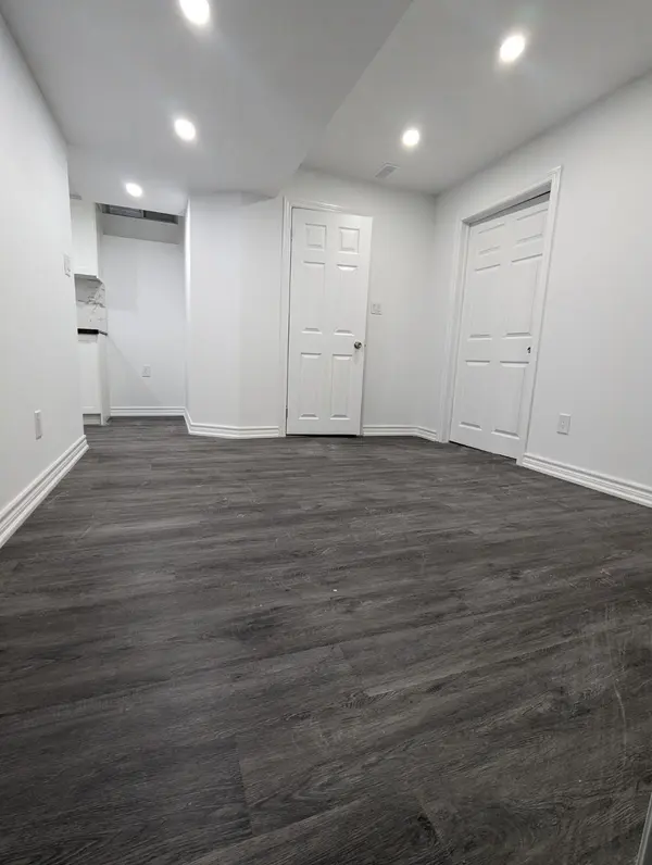 12 Formosa AVE E #BSMT, Ajax, ON L1Z 0M6