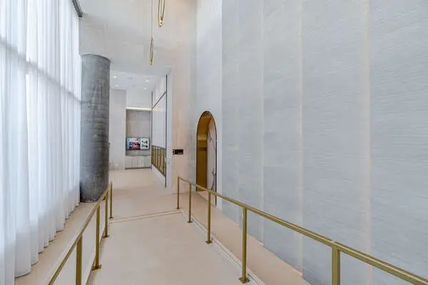 1000 PORTAGE Pkwy #3901, Vaughan, ON L4K 0L1