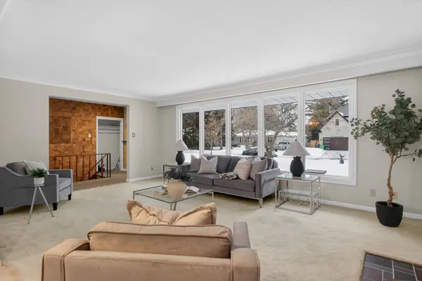 521 Vanessa CRES, Mississauga, ON L5H 2N4