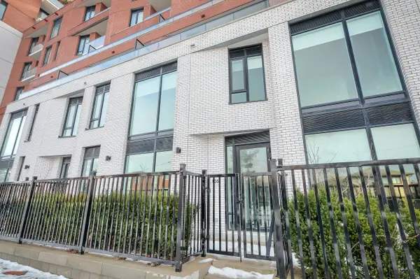 15 Maryport Ave ST #105, Toronto W05, ON M3M 0E2