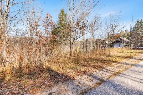 19 Deerhurst Highlands DR, Huntsville, ON P1H 1B1