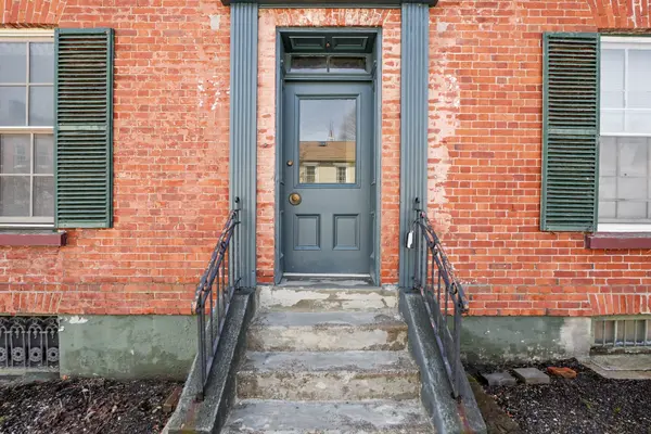 143 Walton ST, Port Hope, ON L1A 1N4