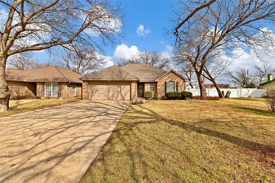 5808 Blackmore Avenue, Fort Worth, TX 76107