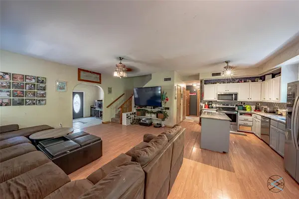 114 Lakeway Lane, Gun Barrel City, TX 75156