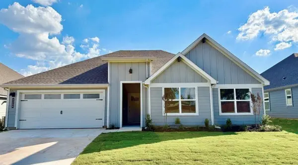 1149 KEYSTONE Drive, Granbury, TX 76048