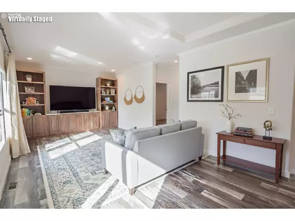 Fall Creek, OR 97438,42276 WINBERRY CREEK RD