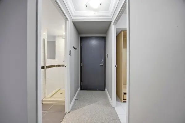 10 Yonge ST #1805, Toronto C01, ON M5E 1R4