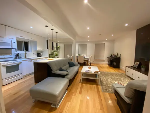 898 Reytan BLVD #Main Floor, Pickering, ON L1W 1Y7