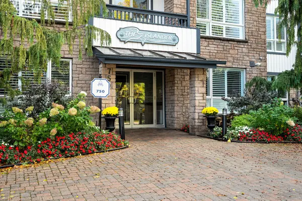 750 Johnston Park AVE #2006, Collingwood, ON L9Y 5C7