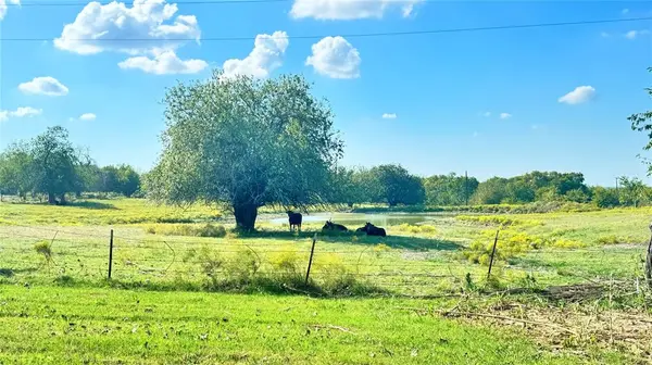 1258 County Road 352 Road, Gainesville, TX 76240