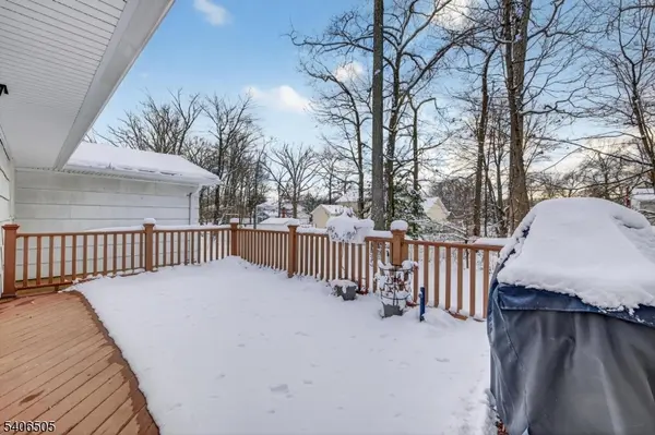 7 Madeleine Pl, Parsippany-troy Hills Twp., NJ 07054