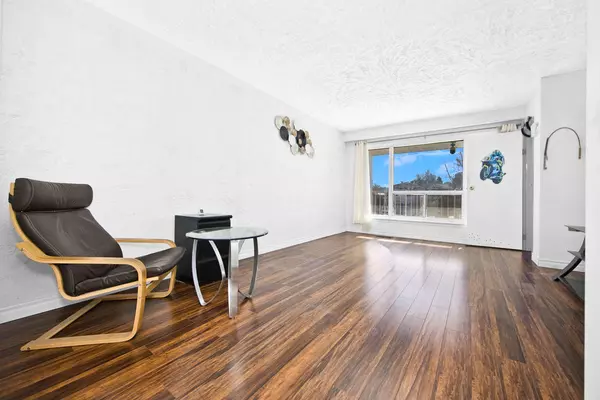 Toronto E07, ON M1S 2Z9,74 Glenstroke DR