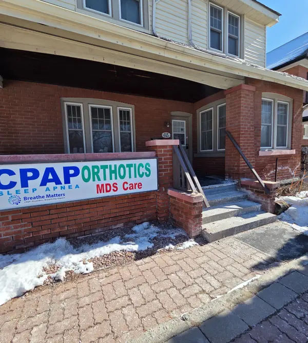 613 Brock ST S, Whitby, ON L1N 4L1