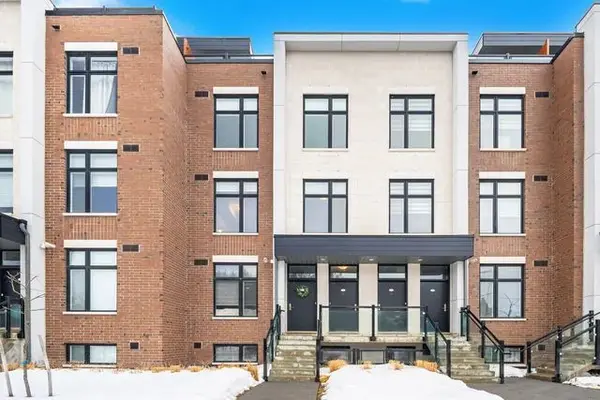 9560 Islington AVE S #214, Vaughan, ON L4H 5E8