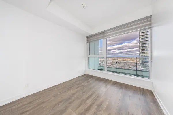 5 Buttermill AVE #5001, Vaughan, ON L4K 0J5