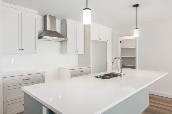 83 VILLENEUVE ST, North Stormont, ON K0C 1W0