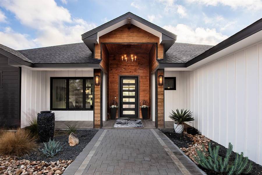 5550 S US Highway 87, Brady, TX 76825