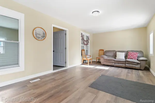 48 Augusta AVE, Pontiac, MI 48341