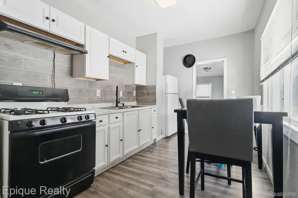 48 Augusta AVE, Pontiac, MI 48341