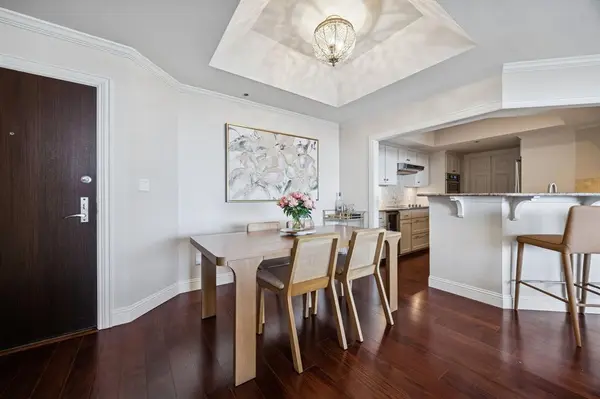 5909 Luther Lane #2105, Dallas, TX 75225