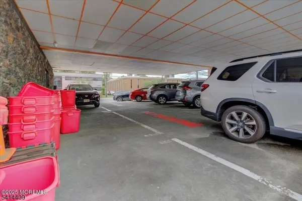 992 Clifton Ave, Clifton City, NJ 07013