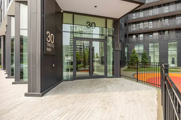 30 Tretti WAY #219, Toronto C06, ON M3H 0E3