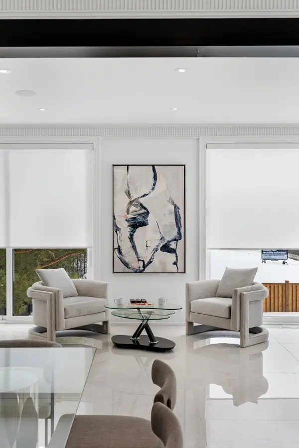 85 Crestwood RD, Vaughan, ON L4J 1A4