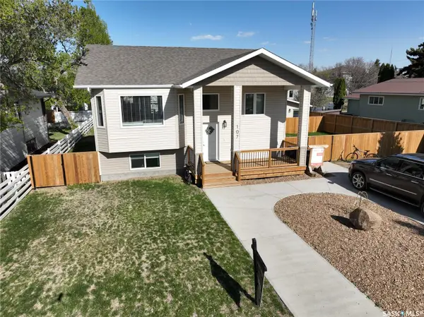 107 Valleyview DRIVE, Caronport, SK S0H 0S0