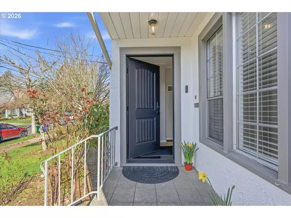 Portland, OR 97214,632 SE PEACOCK LN