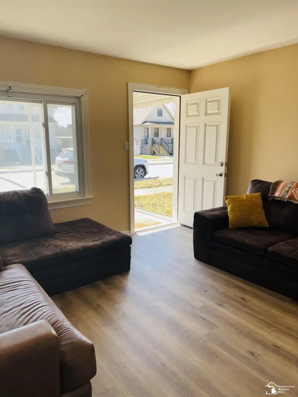 1416 Maple ST, Wyandotte, MI 48192