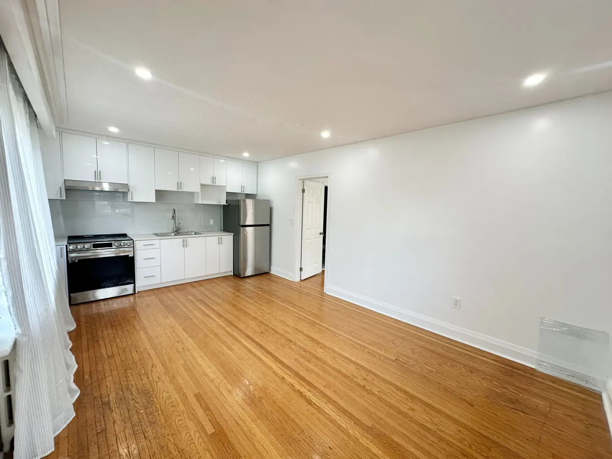 51 Morningside AVE, Toronto E08, ON M1E 3C3