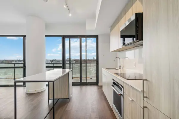 251 Masonry WAY #807, Mississauga, ON L5H 0B2