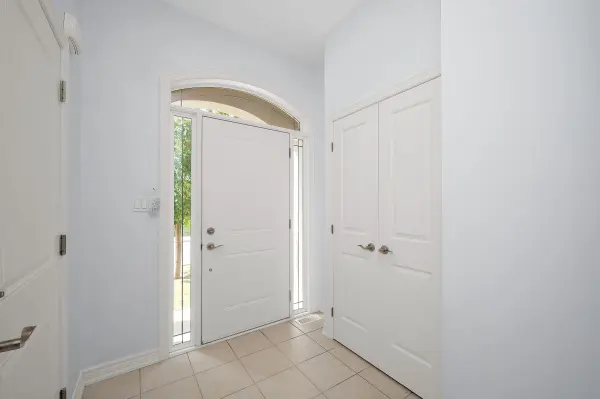 79 Sonoma Valley CRES, Hamilton, ON L9B 0J3