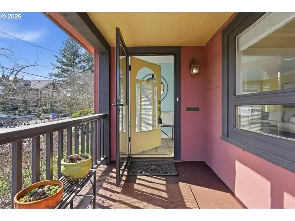 Portland, OR 97202,1541 SE MALDEN ST