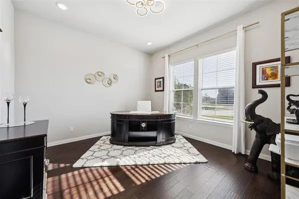 131 Clearwater Court, Rhome, TX 76078