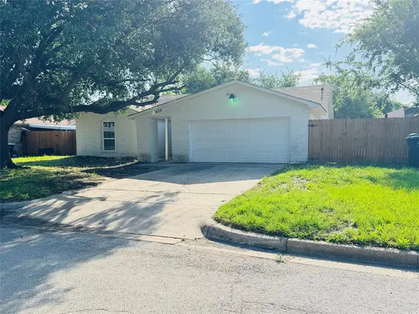 409 Bodart Lane, Fort Worth, TX 76108