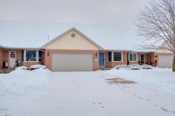 914 Chipman LN, Owosso, MI 48867