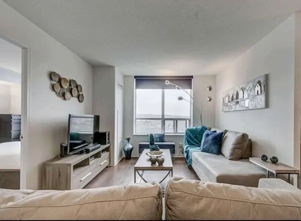 75 King Williams CRES #703, Richmond Hill, ON L4B 0C1