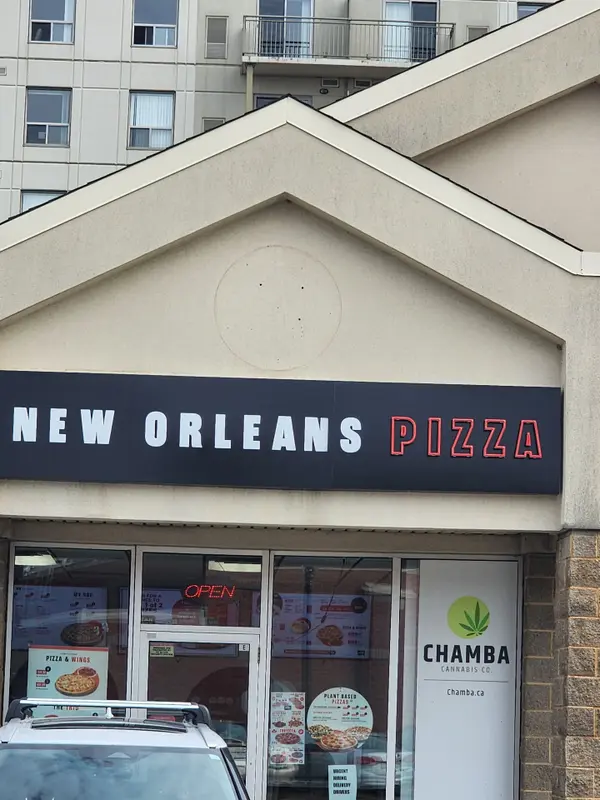 425 University AVE E, Waterloo, ON N2K 4C9