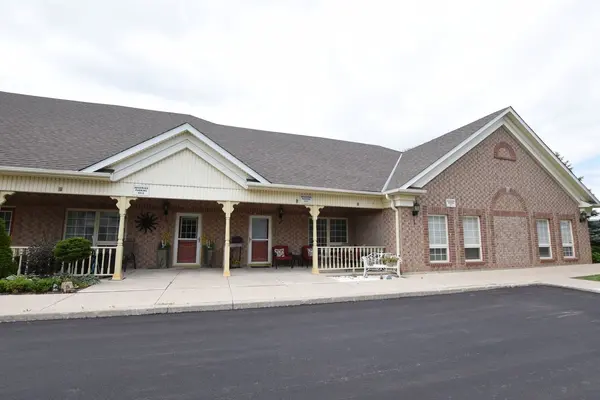 60 Natalia AVE #2, Hamilton, ON L0R 1W0