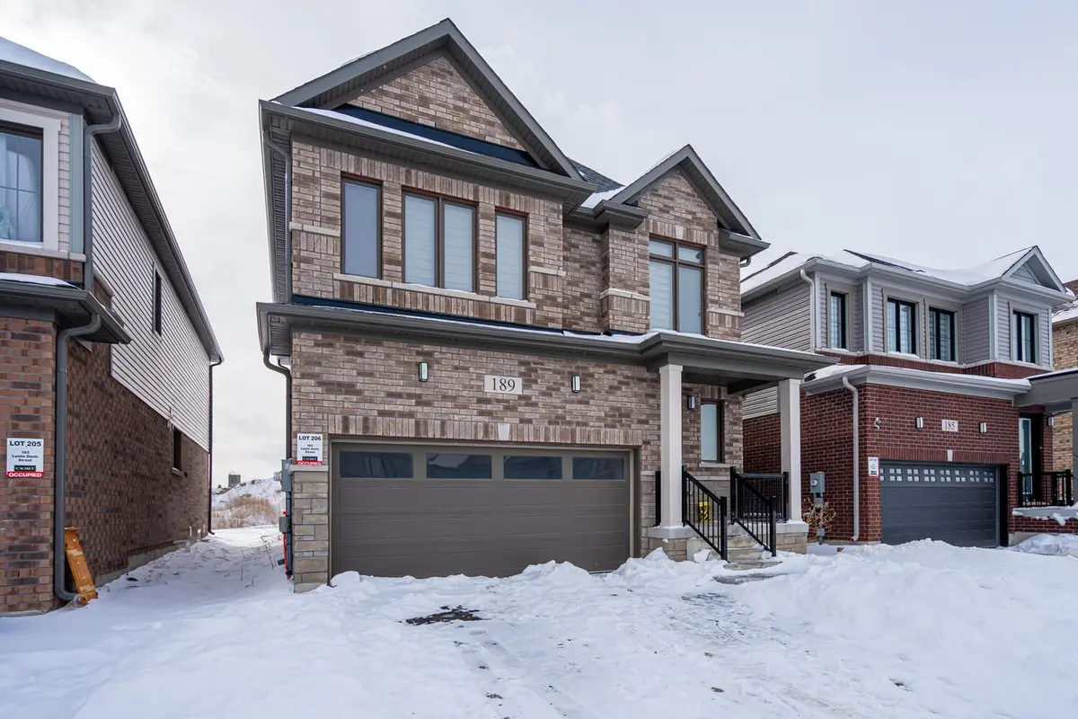 189 Leslie Davis ST, North Dumfries, ON N0B 1E0