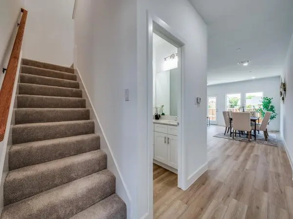 5613 Woodlands Drive, The Colony, TX 75056