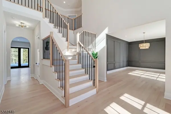 9 1st, Florham Park Boro, NJ 07932