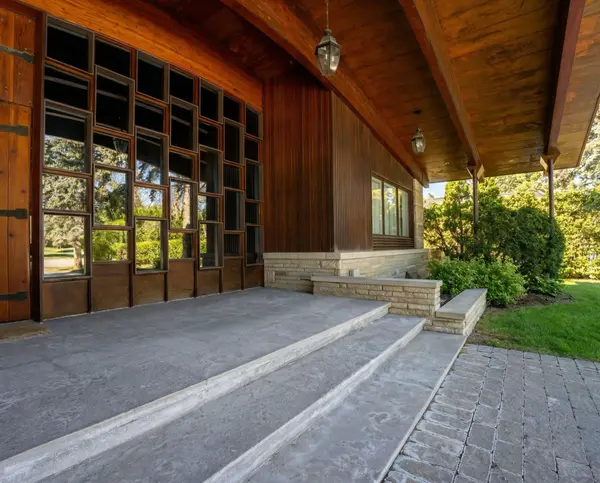 28 Daleberry PL, Toronto C13, ON M3B 2A7