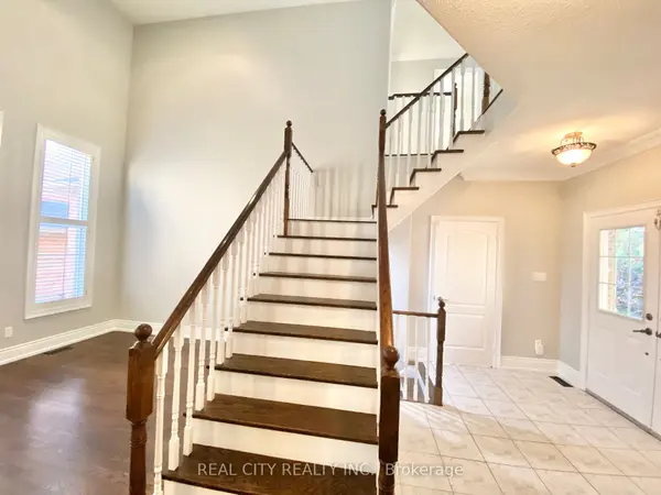 830 Old Derry RD, Mississauga, ON L5W 1B9